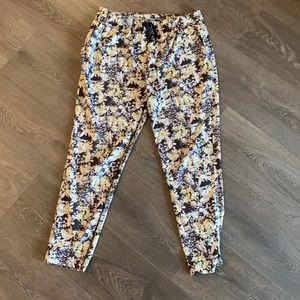 Lululemon Jet crop
